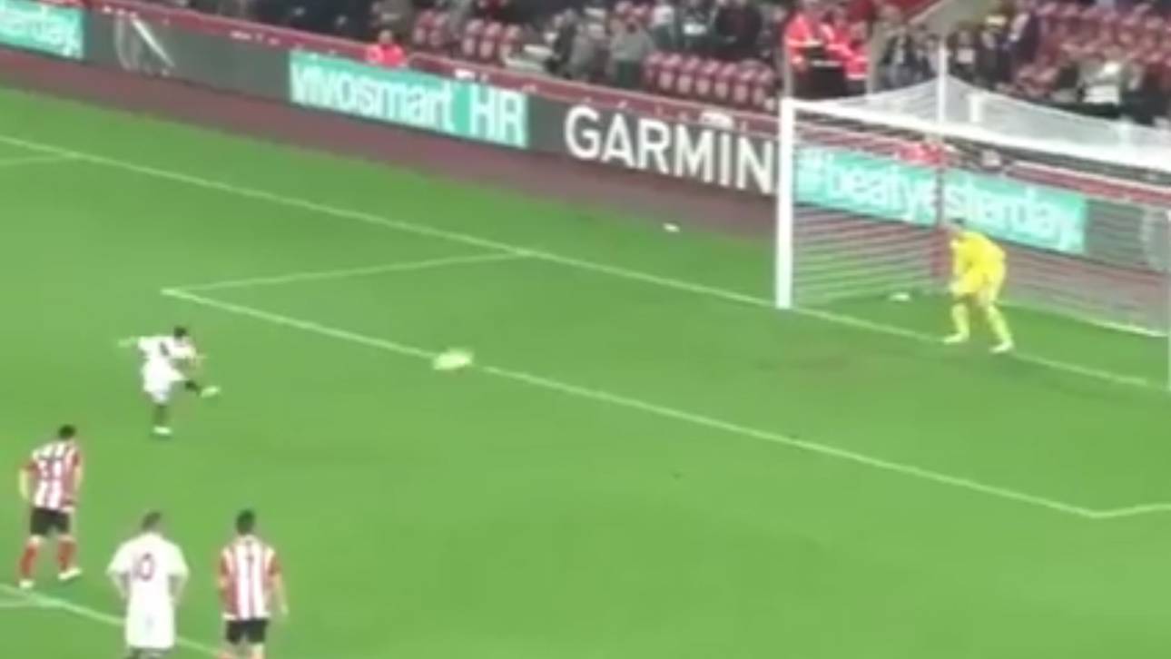 Elfer-Rakete: Sohn verlädt Saints-Keeper