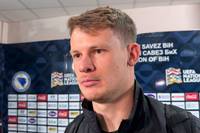 Im Nations-League-Spiel gegen Bosnien und Herzegowina gab Alexander Nübel sein DFB-Debüt. Nach dem Spiel zeigt sich der Stuttgart-Keeper glücklich, aber ärgert sich dennoch über das Gegentor.