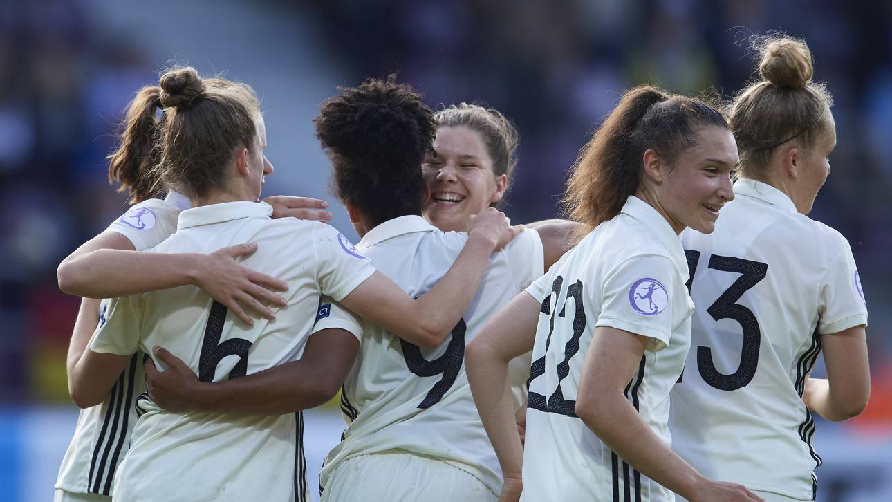 Finale! DFB-Damen feiern Kantersieg