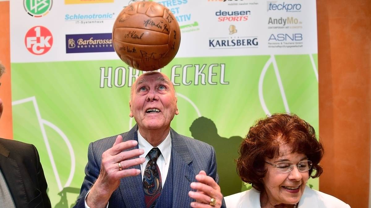 Eckel gehörte auch bei der WM 1958 zum DFB-Team, trat wenig später zurück. Im Verein gewann er zweimal mit dem 1. FC Kaiserslautern die Deutsche Meisterschaft. Während der Karriere als Werkzeugmacher tätig, nach der Fußballer-Laufbahn Realschullehrer. Träger des Großen Bundesverdienstkreuzes, Ehrenspielführer des FCK und letzter noch lebender 1954er-Final-Held