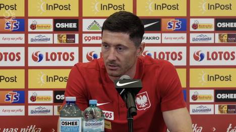 Wird ein Abschied aus München tatsächlich Realität? Auf einer Pressekonferenz des polnischen Verbandes wählt Robert Lewandowski klare Worte.