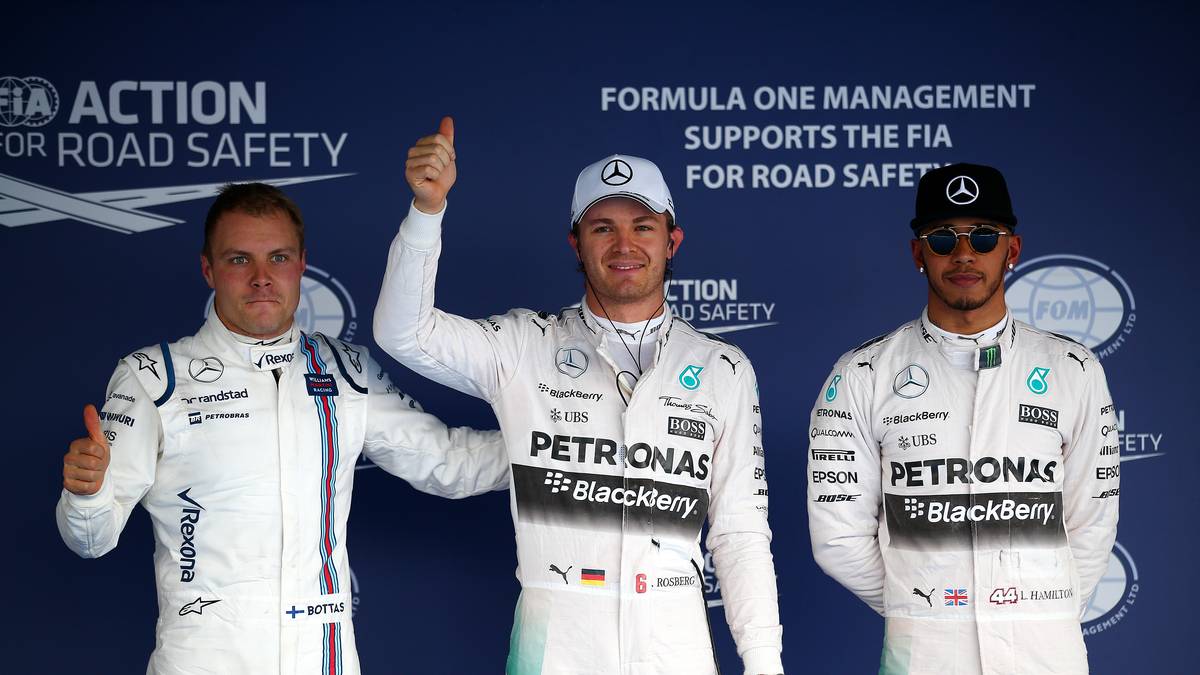 Seinen geheimnisvollen Blick legt Hamilton an diesem Tag jedenfalls nicht mehr ab, auch beim Foto nach dem Qualifying