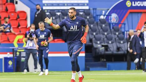 Gianluigi Donnarumma könnte Paris Saint-Germain schon im Sommer wieder verlassen. Der Europameister war vor der Saison vom AC Mailand nach Paris gewechselt.