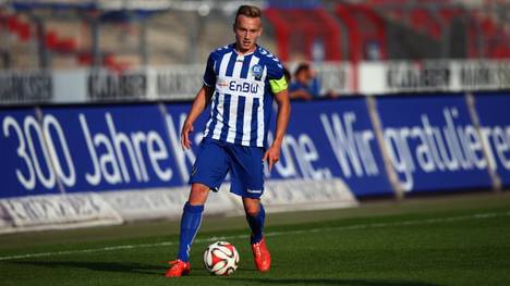 U19 Karlsruher SC v U19 FC Schalke 04 - A Juniors Bundesliga Semi Final