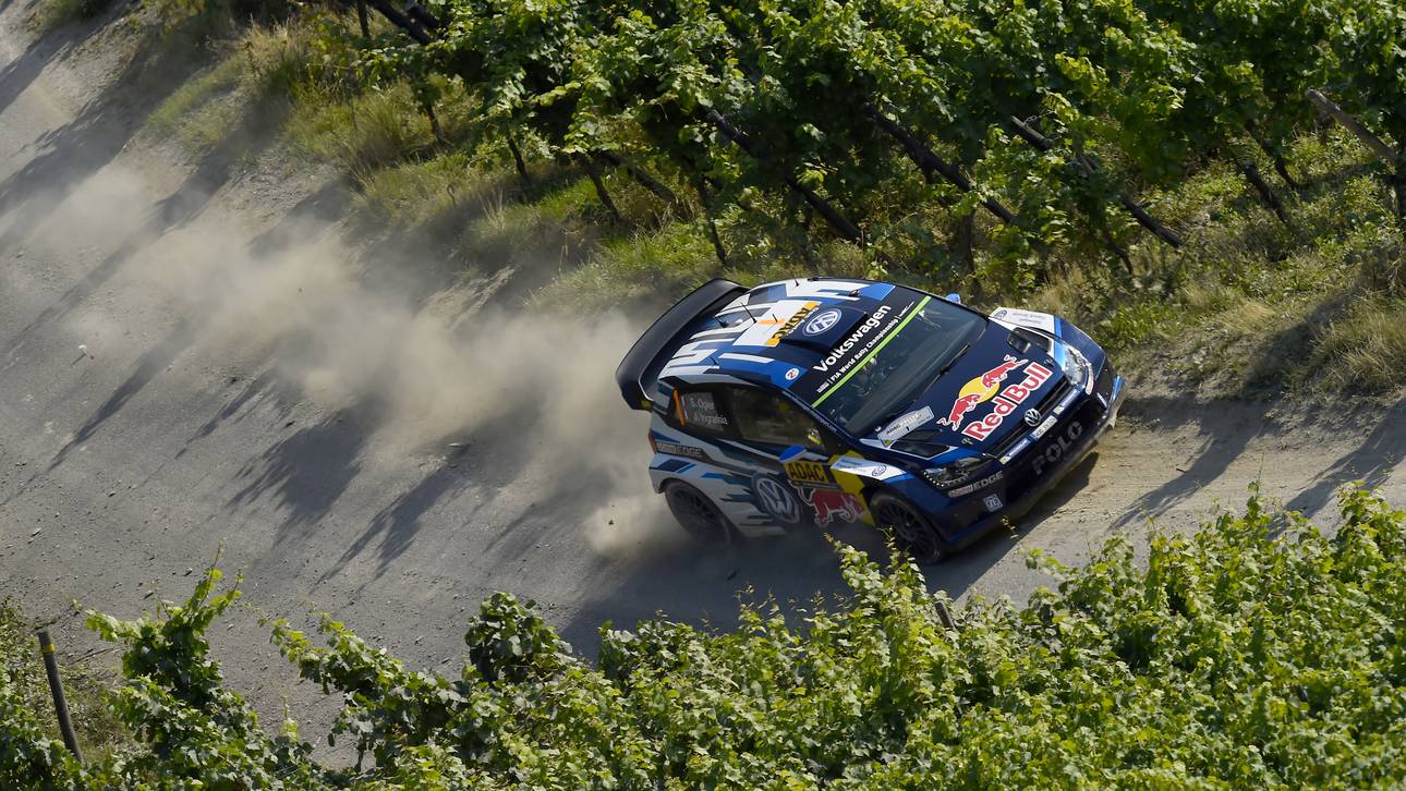 Ogier startet in Deutschland perfekt