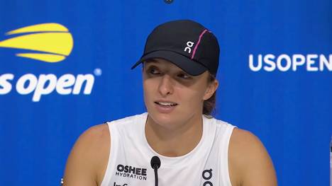 Iga Swiatek verrät nach dem Sieg gegen Jekaterina Alexandrowa, dass sie als Kind auch schon immer ein verschwitztes Handtuch von Rafael Nadal gehabt hätte.
