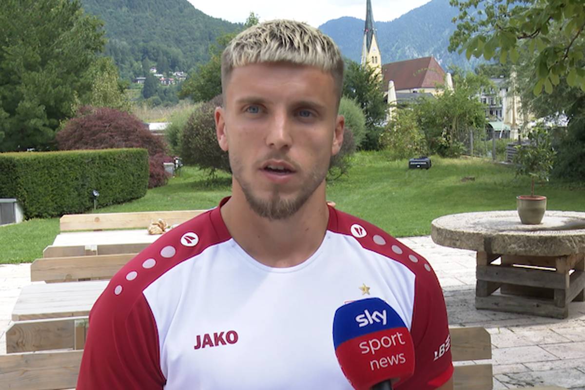 Ermedin Demirović spricht über die Transfergerüchte um Nick Woltemade und wie er ihn in dieser Zeit wahrnimmt.