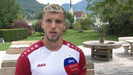 Ermedin Demirović spricht über die Transfergerüchte um Nick Woltemade und wie er ihn in dieser Zeit wahrnimmt.