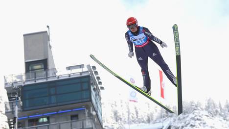 Carina Vogt beim Weltcup im Skispringen in Oberstdorf