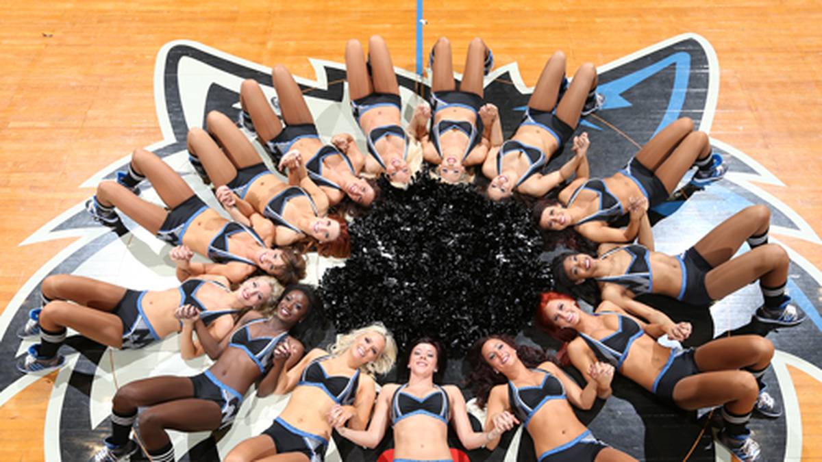 Nur noch wenige Tage bis zum Start der NBA-Saison 2014/2015. Spieler und Cheerleader der besten Basketball-Liga der Welt sind bereit für die Jagd auf die Larry O'Brien Trophy. SPORT1 zeigt die bezaubernden Tänzerinnen der Teams