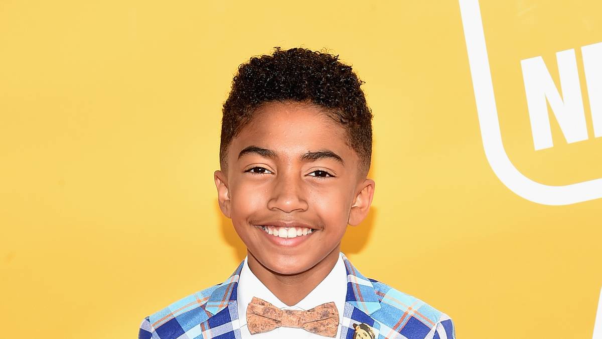 Früh übt sich: Nachwuchsschauspieler Miles Brown sticht mit seinem Karo-Sakko schon jetzt heraus