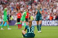 Traum zerplatzt! Die deutsche Frauennationalmannschaft unterliegt den Engländerinnen im Finale der Europameisterschaft mit 1:2 nach Verlängerung. 