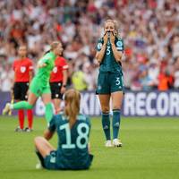 Traum zerplatzt! Deutschland unterliegt England im Finale