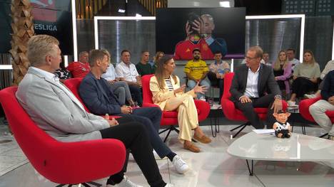 Der spanische Verbandschef Luis Rubiales wurde nach dem Kuss-Skandal bei der FIFA Frauen-WM suspendiert. Im STAHLWERK Doppelpass fordert die Runde weitere Sanktionen. 
