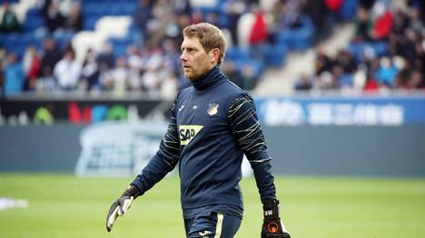 Nach der Freistellung von Toni Tapalovic verkündet der FC Bayern die Verpflichtung eines neuen Torwarttrainers. Trainer Julian Nagelsmann kennt ihn gut.