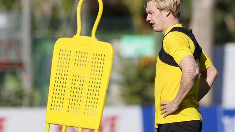 Julian Brandt spricht über die schwierige Hinrunde mit dem BVB und die Folgen der sportlichen Krise. 