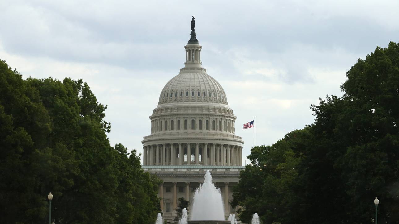 Senatoren verhören FIFA-Funktionär