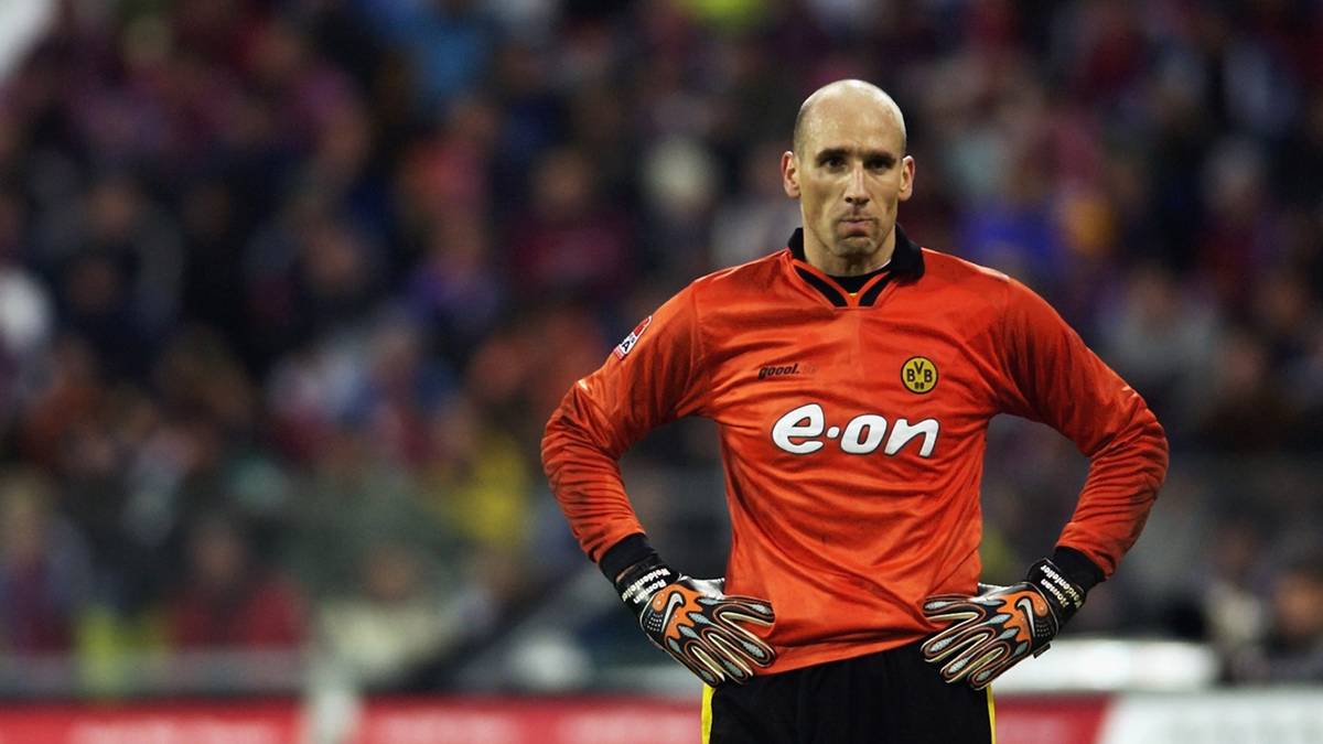 Unvergessen: Nachdem Jens Lehmann 2002 gegen den FC Bayern die Gelb-Rote Karte sah, hütete Koller das BVB-Tor. Er machte seine Sache gut, konnte die 1:2-Niederlage aber nicht verhindern