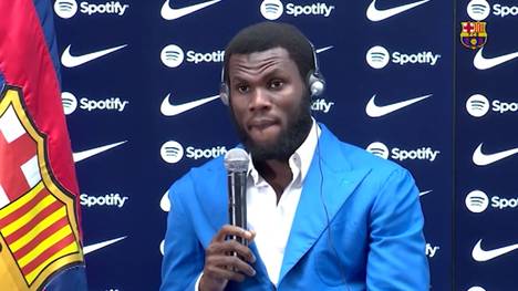 Franck Kessie wechselte Ablösefrei vom AC Milan zum FC Barcelona. Der Mittelfeldspieler sprach vor seinem Transfer mit seinem ehemaligen Teamkollegen Zlatan Ibrahimovic.