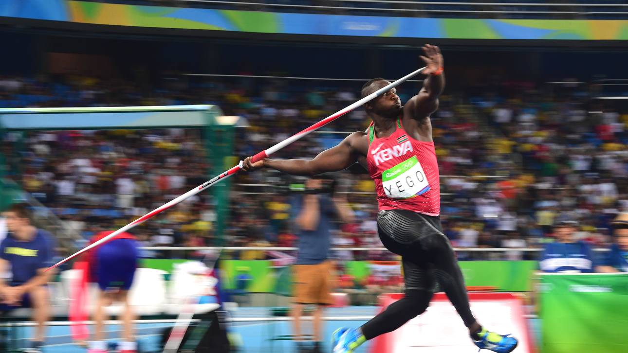 Speerwerfer Yego kollidiert mit LKW