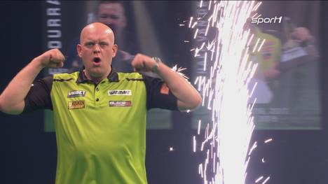 Am dritten Spieltag der Darts Premier League lässt Michael van Gerwen seinem Kontrahenten Rob Cross keine Chance. Sein 3-Darts-Average von knapp 108 spricht für sich. 