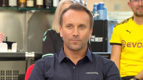 Sebastian Schindzielorz ist dreimal mit dem VFL Bochum aufgestiegen. Aktuell kämpft er mit dem VFL gegen den Abstieg.