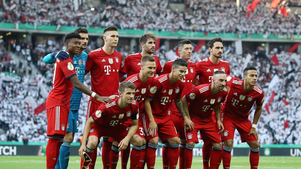 Bayern-Coach Heynckes schickt derweil eine sehr offensive Elf ins Rennen