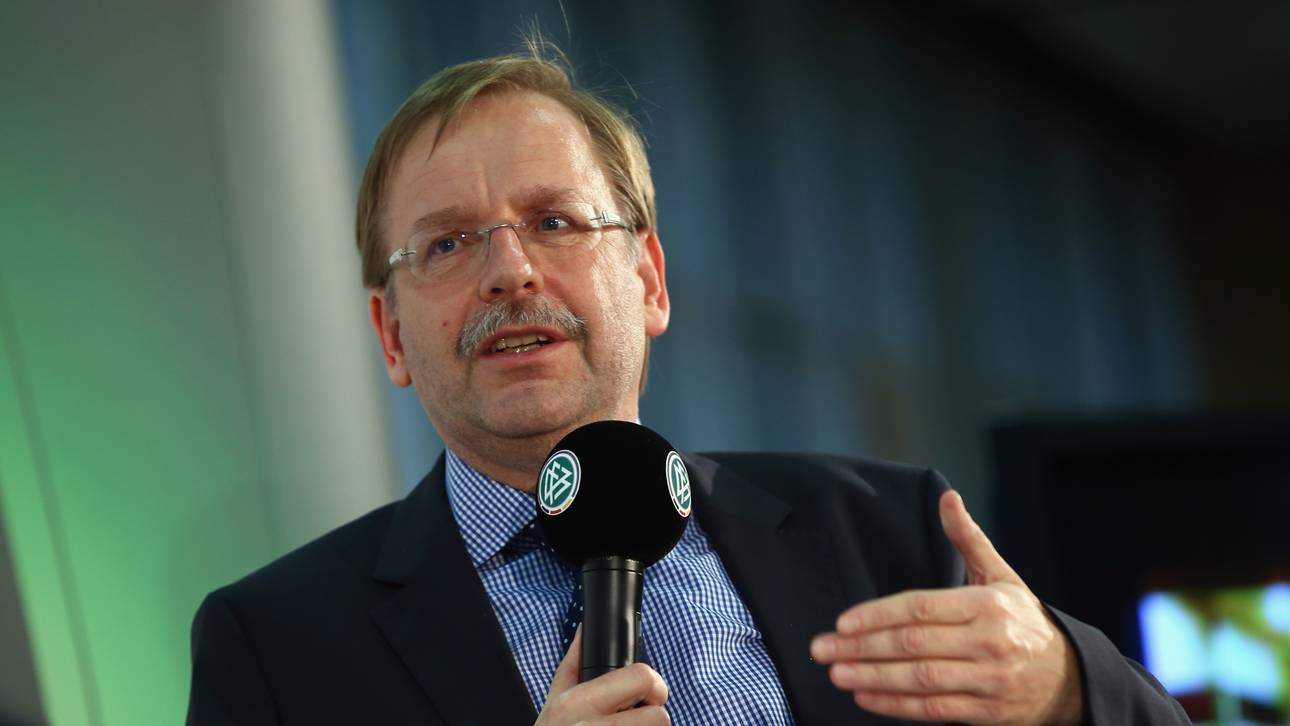 WM-Affäre: Koch bittet um Geduld