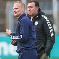 Beim FC Schalke beginnt die Planung für die neue Saison. Ein Verbleib des Trainers zeichnet sich dabei ab.
