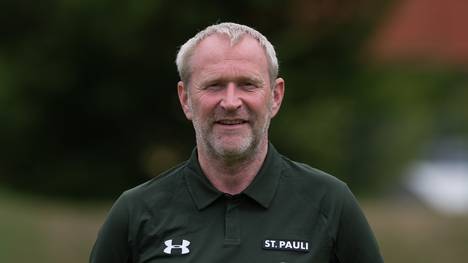 Fußball: St. Pauli verlängert Vertrag mit Sportchef Uwe Stöver , Uwe Stöver  ist seit 2017 Sportchef beim St. Pauli