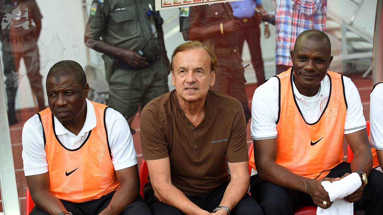 Rohr-Team und Ben-Hatira jubeln