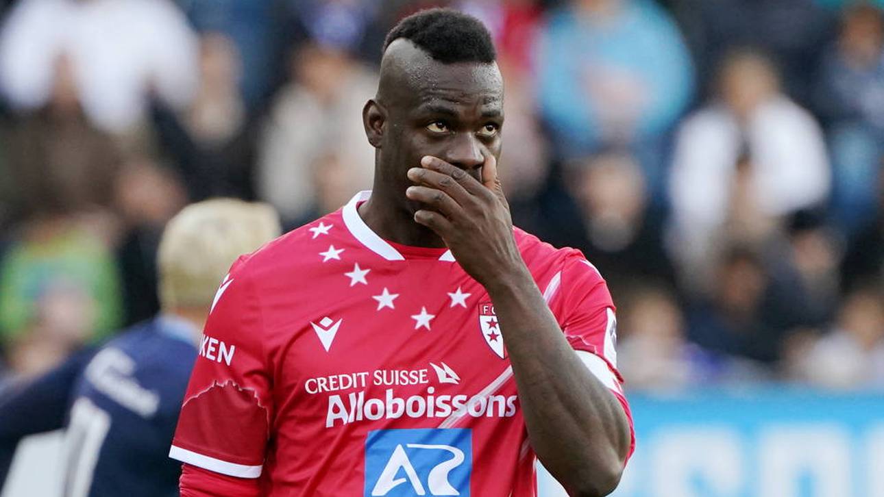 Balotelli nach Abstieg am Pranger