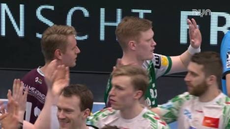 Die Highlights der Partie FRISCH AUF! Göppingen - SC Magdeburg aus der Handball-Bundesliga im Video.