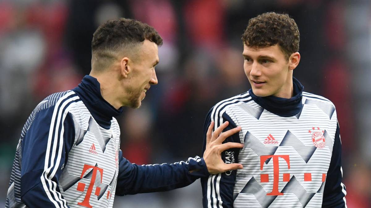 Als der französische Weltmeister vom Absteiger aus Stuttgart an die Säbener Straße kam, rechneten viele eher mit der Rolle des Ergänzungsspielers. Doch auch wegen Niklas Süles Verletzung und Joshua Kimmichs Versetzung ins Mittelfeld entwickelte sich Pavard zum Leistungsträger -  egal, ob in der Innenverteidigung oder auf der rechten Abwehrseite