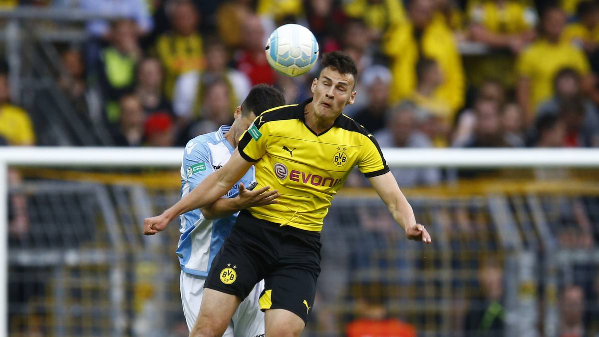 JANNI-LUCA SERRA (18, BORUSSIA DORTMUND): Top-Talent in der Jugend von Borussia Dortmund, 19 Tore in 28 Spielen für den deutschen A-Junioren-Meister. Fällt derzeit mit einem Kreuzbandriss aus, hat aber gute Anlagen. Ein Mann für die Zukunft