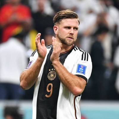 Niclas Füllkrug rettet Deutschland mit seinem Hammer das 1:1 gegen Spanien. Gehört der Stürmer nun in die Startelf? Die SPORT1-User haben eine klare Meinung.