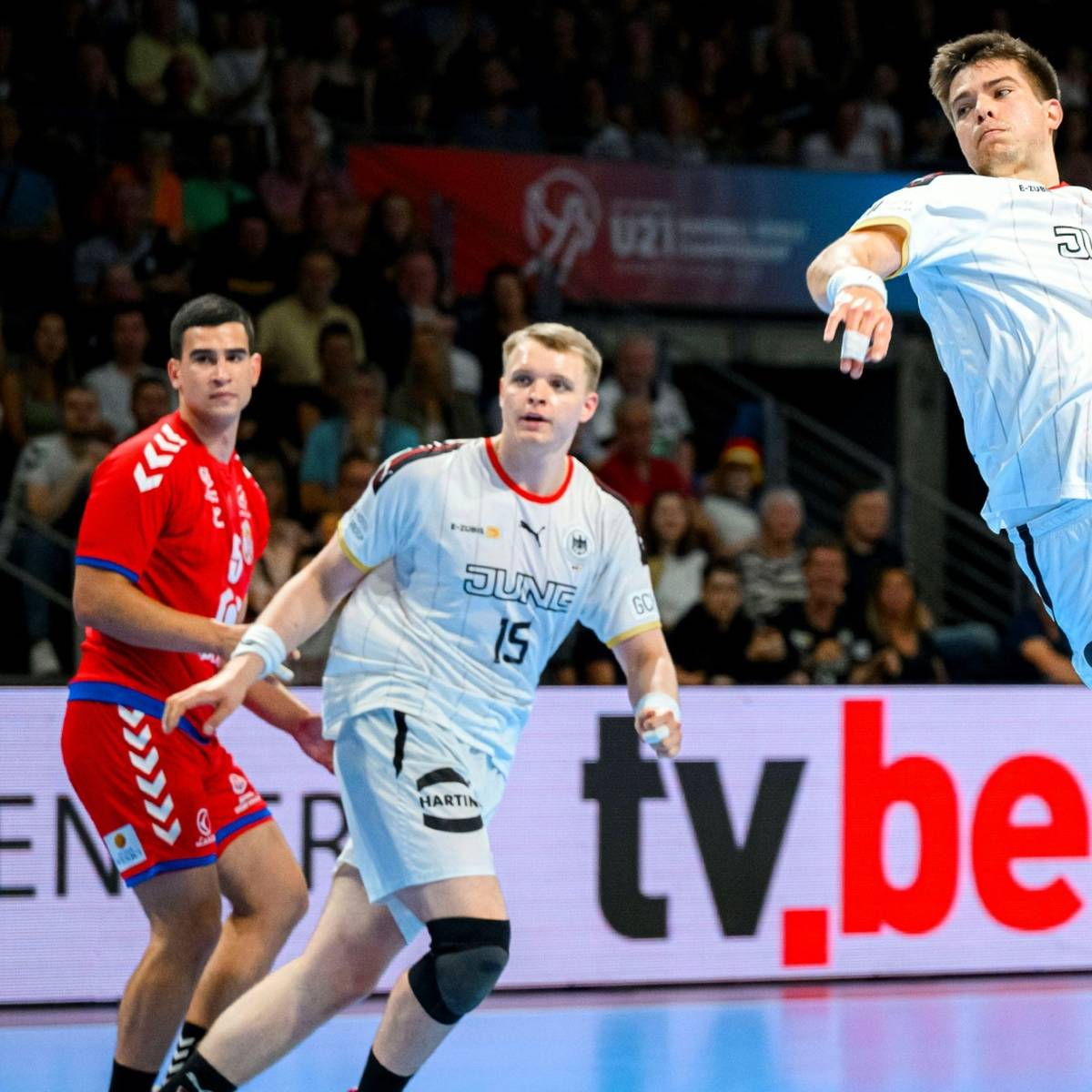 Handball Deutschlands Nachwuchs stürmt ins WM-Finale
