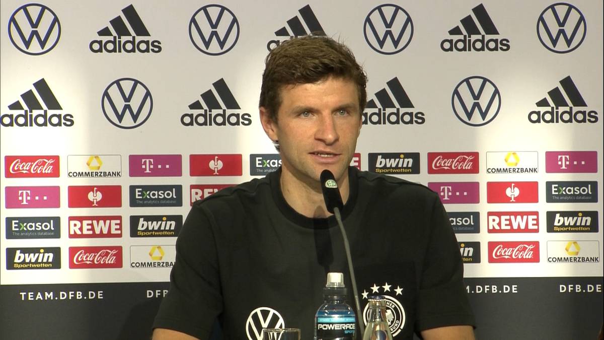 DFB: Müller spricht über die Corona-Regeln innerhalb der Mannschaft 