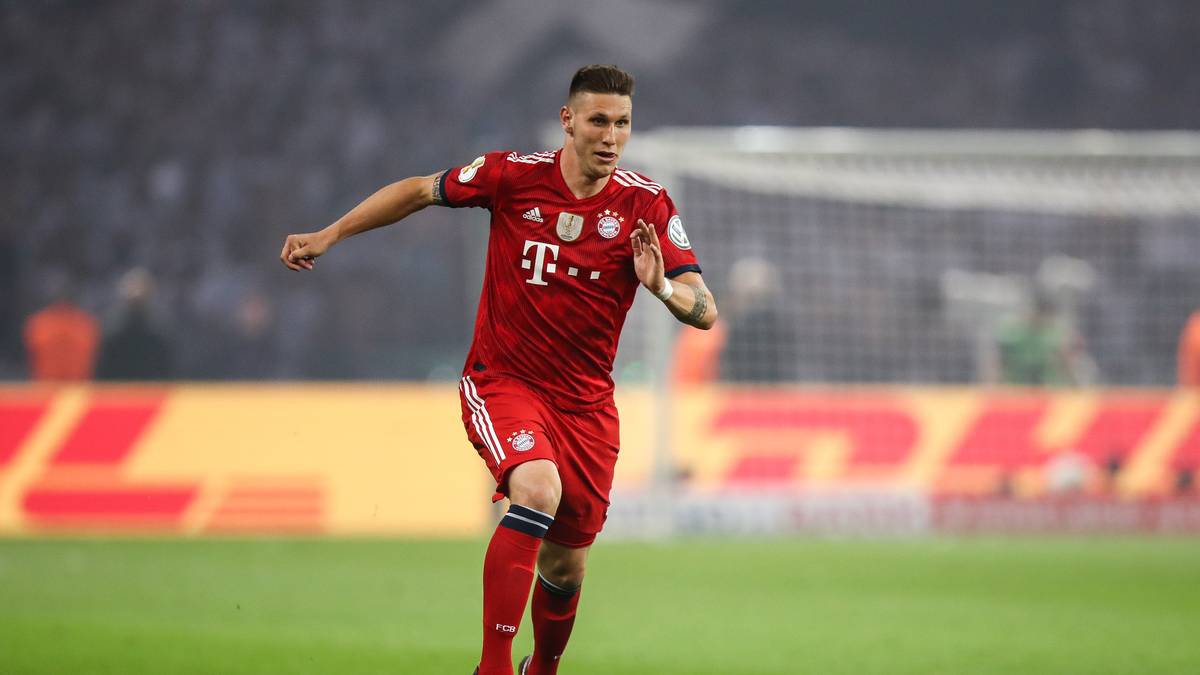 NIKLAS SÜLE: Der Abwehr-Hüne spielte in der Innenverteidigung solide, wurde aber auch kaum geprüft, weil Lissabon nichts nach vorne machte. Erlebte einen ruhigen Abend und sollte für das Spiel in Bremen am Samstag ausgeruht sein. SPORT1-Note: 3