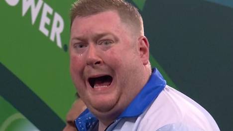 Ricky Evans und James Wade liefern sich einen spektakulären Schlagabtausch - ein Spiel, in dem beide Spieler Matchdarts vergeben. Das Duell der Engländer ist wohl DAS Spiel der bisherigen WM.