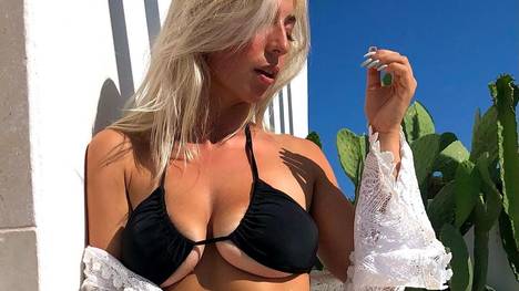 Diana Di Meo aus Italien ist Schiedsrichterin, zeigt sich auf ihrem Instagram-Profil aber auch gerne freizügig. Jetzt nutzt sie die Plattform um über einen pikanten Vorfall zu erklären.