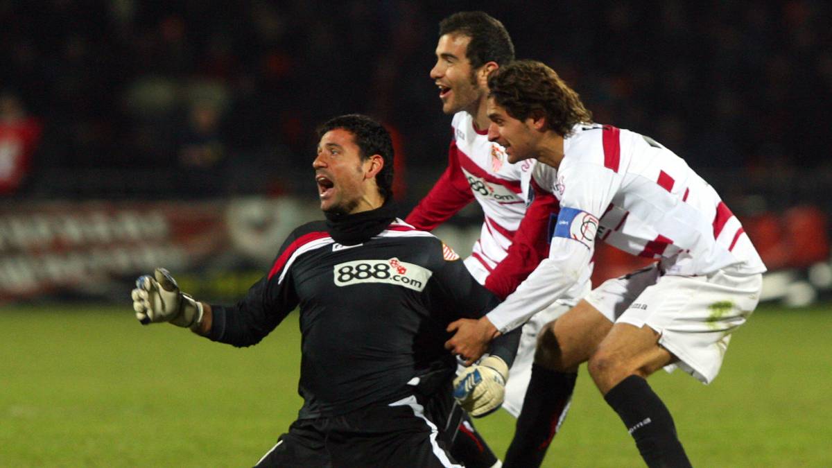 Der FC Sevilla steht im UEFA-Cup-Achtelfinale gegen Schachtjor Donezk vor dem Aus, da fasst sich Andres  Palop ein Herz. Er köpft seinen Klub in der Nachspielzeit in die Verlängerung. Sevilla kommt weiter gewinnt am Ende der Saison 2006/07 sogar den Pokal