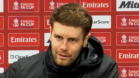 Pascal Groß ist zurück bei Brighton & Hove Albion - sein Trainer Fabian Hürzeler schwärmt von ihm.