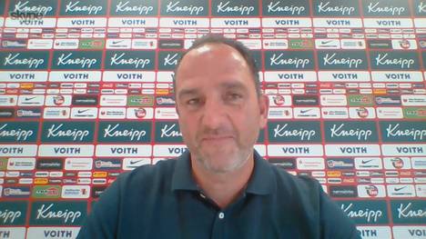 Vor dem Relegationsgipfel gegen Werder Bremen spricht Heidenheim-Coach Schmidt eine Kampfansage aus und erklärt, worauf es am Montag ankommen wird.