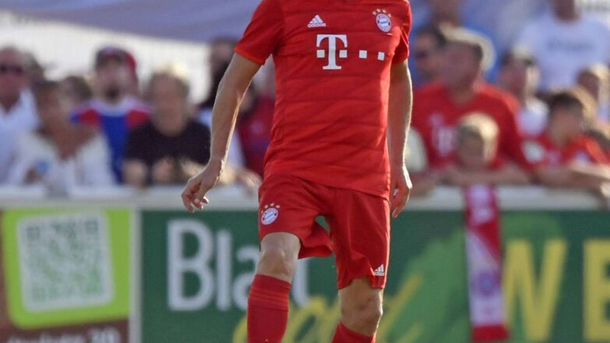 Nach Stationen in Nürnberg, Leverkusen, Wolfsburg und Unterhaching bleibt Augenthaler seit 2011 ohne Trainerjob, von einem Intermezzo beim Landesligisten SV Donaustauf abgesehen. Seit 2017 ist er Jugendtrainer beim FC Bayern. 