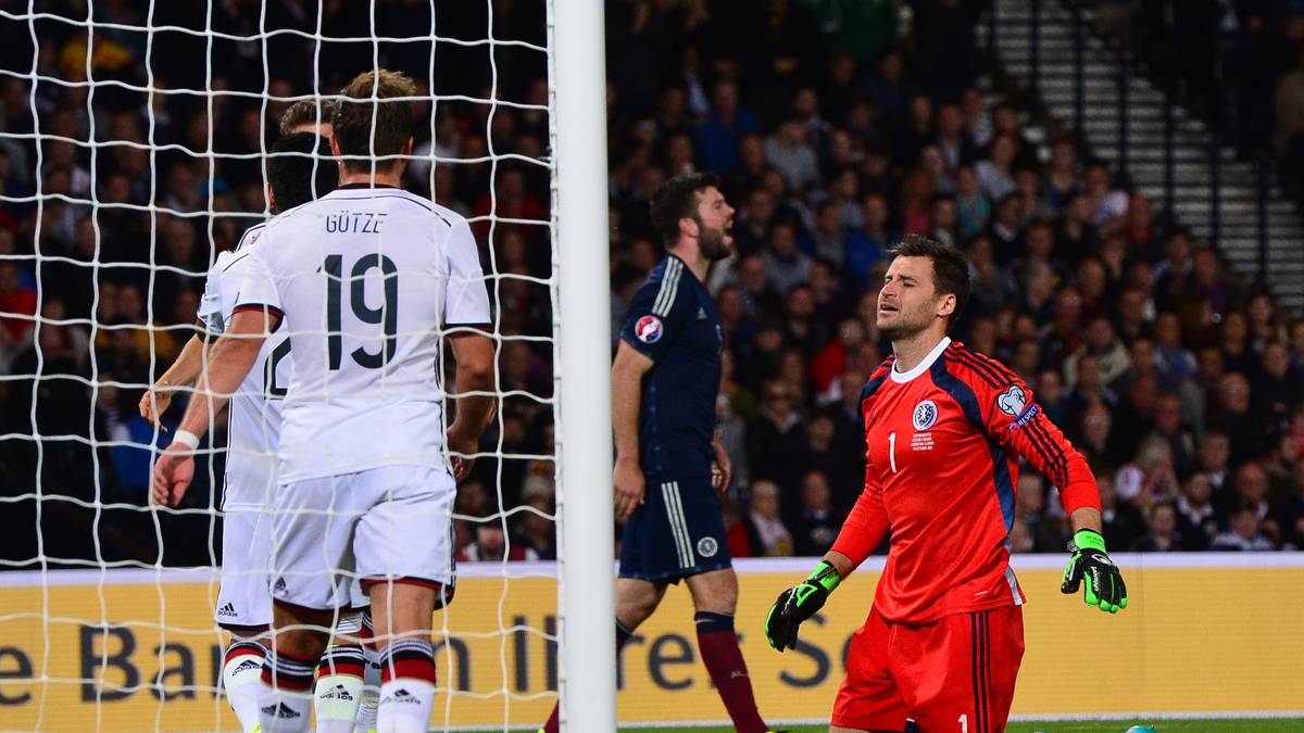 Schottlands Keeper David Marshall ist bedient