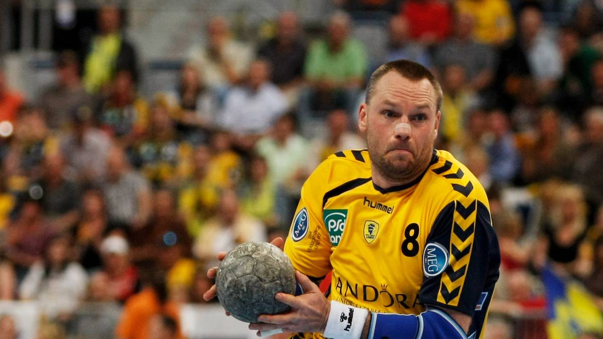 Handball-Kollege Christian "Blacky" Schwarzer gibt sich ebenso die Ehre. Der gebürtige Braunschweiger und Weltmeister von 2007 hat exakt 600 Bundesligapartien auf dem Konto