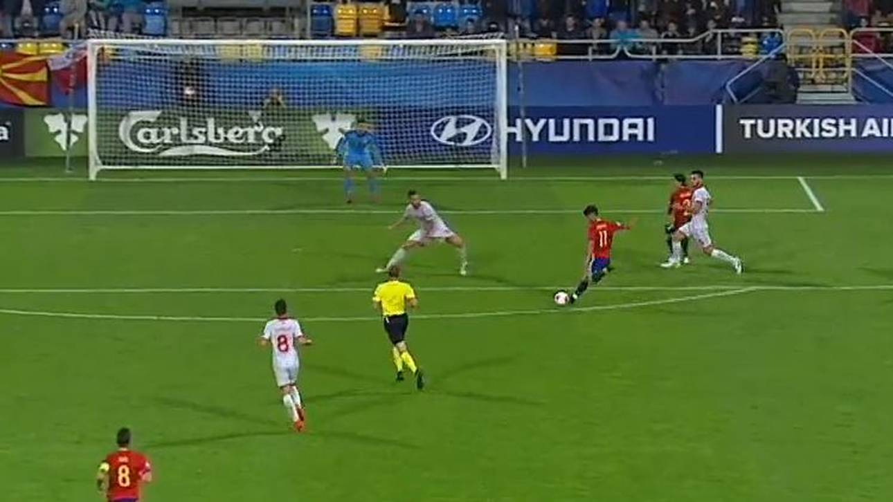 Spanien siegt nach Traumtor-Gala