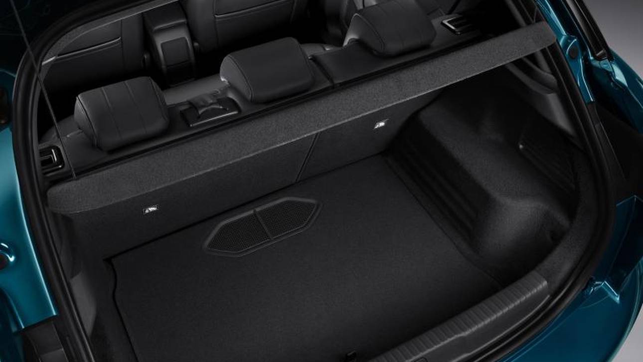 Der Kofferraum hat ein Fassungsvermögen von 350 bis 1050 Liter