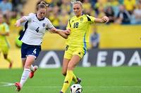 Die früheren Topteams Norwegen und Schweden müssen im Rennen um einen Platz bei der Frauen-EM 2025 in der Schweiz in die Play-offs.